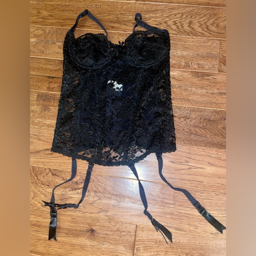 Lovers lane lingerie black lace corset NWOT perfect condition.